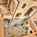 Elegante In Palazzo Storico Ortigia Daire