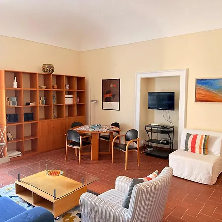 Elegante In Palazzo Storico Ortigia Daire